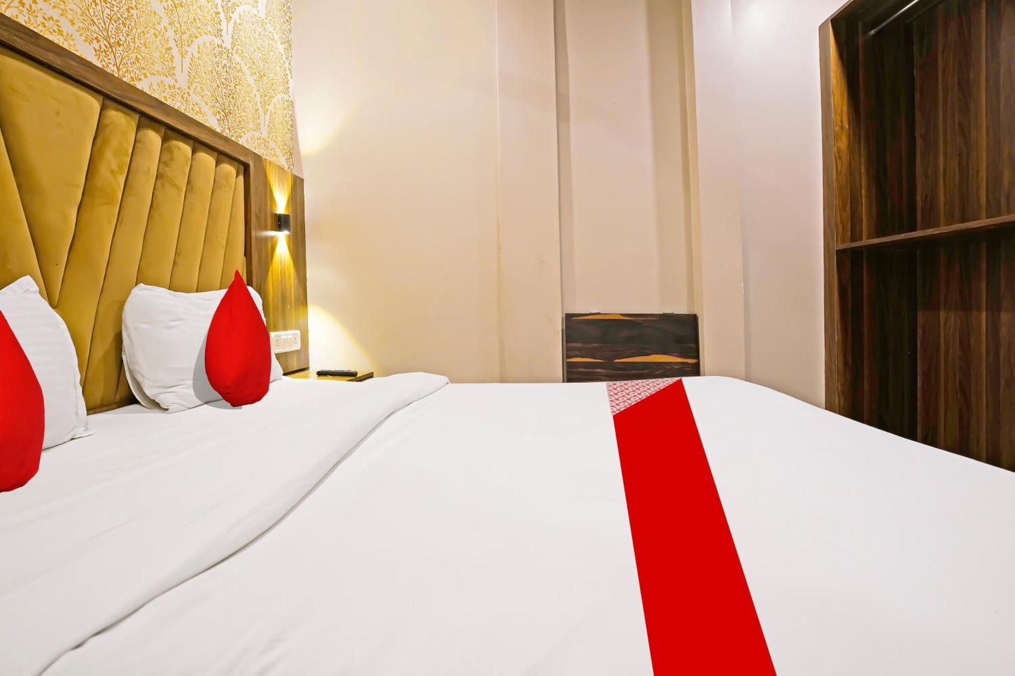 Super Hotel O Homestay Andheri East Mumbai Exterior foto