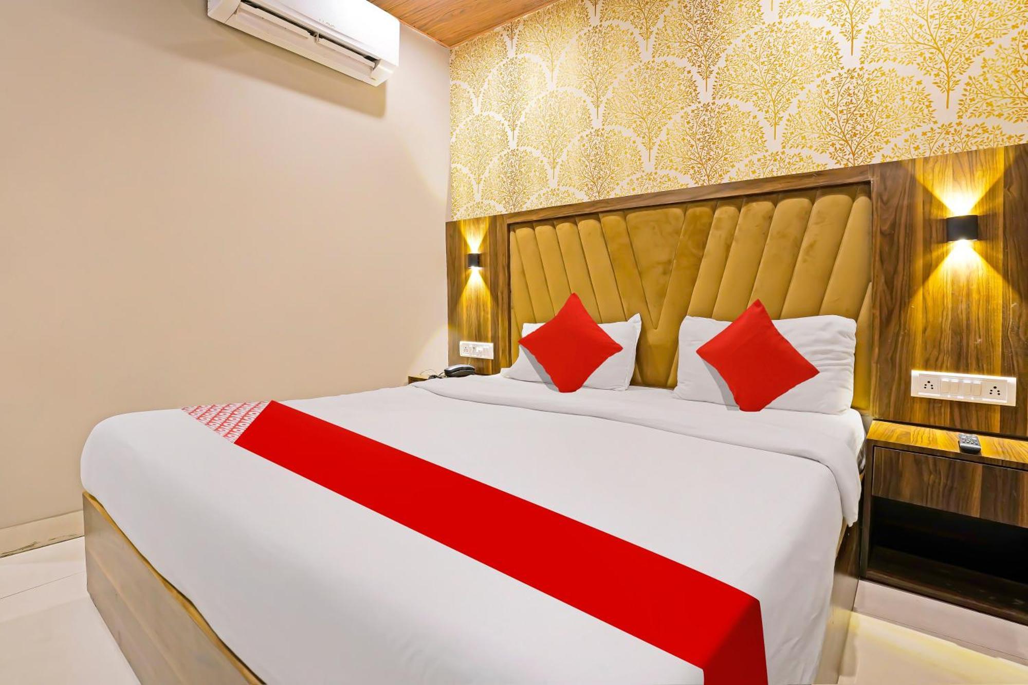 Super Hotel O Homestay Andheri East Mumbai Exterior foto